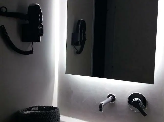 Prestige On The Hotel *